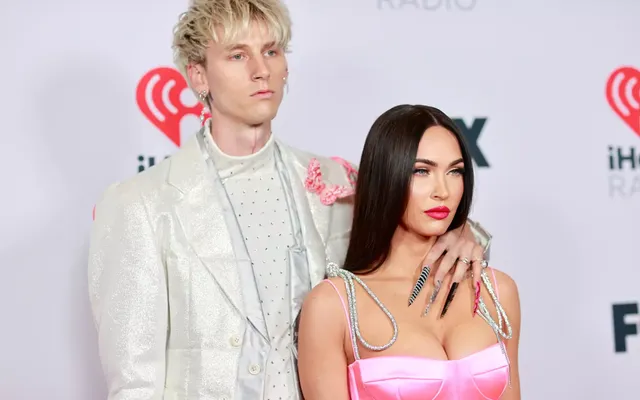 Megan Fox mâu thuẫn với bạn trai, cân nhắc chuyện hủy hôn | VTV.VN