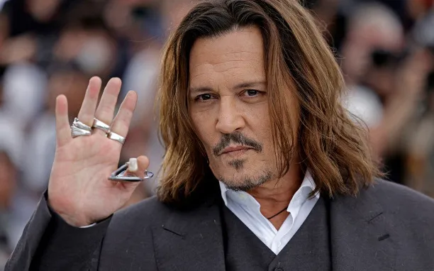 Johnny Depp phủ nhận đang cố gắng "trở lại": Tôi chẳng đi đâu cả | VTV.VN
