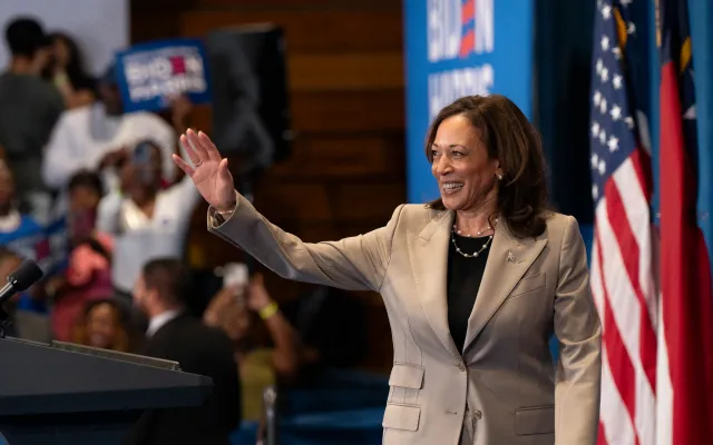 Đa số thành viên đảng Dân chủ cho rằng bà Kamala Harris sẽ trở thành một  Tổng thống tốt | VTV.VN