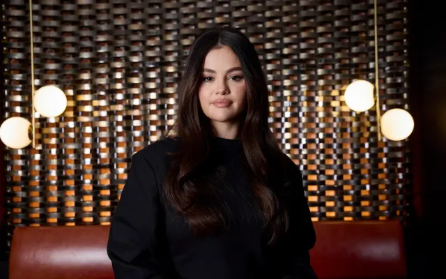 Selena Gomez suy sụp vì không thể mang thai | VTV.VN