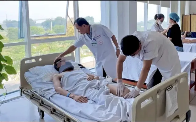 Hồi sinh sự sống cho người đàn ông bị lũ cuốn trôi, vùi lấp