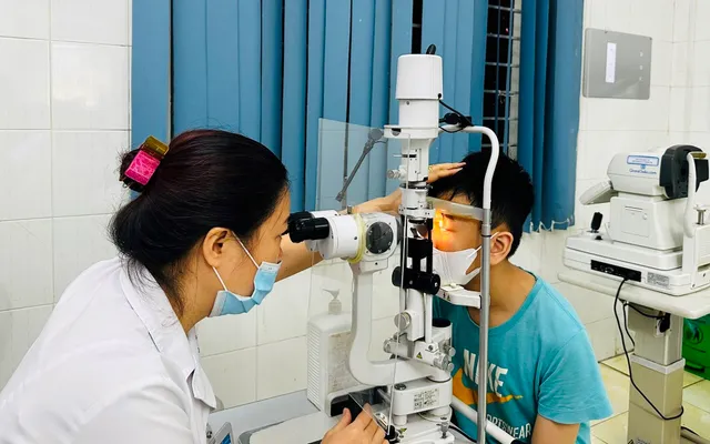 Việt Nam chính thức được WHO công nhận đã thanh toán bệnh mắt hột