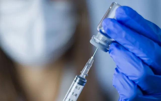 Đề xuất cho phép doanh nghiệp, bệnh viện nhập khẩu vaccine COVID-19 chủ động ứng phó dịch bệnh