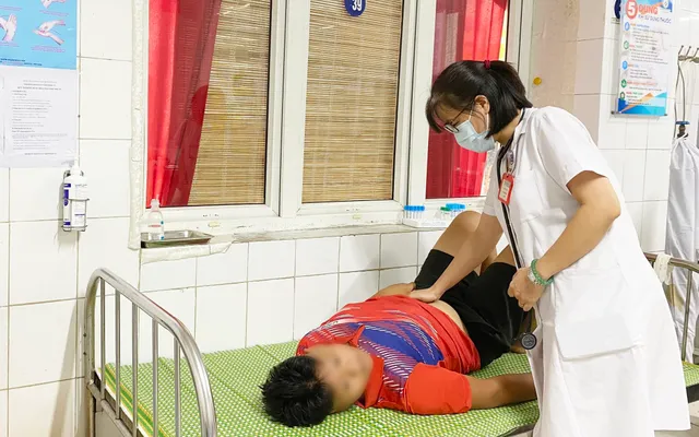 Cấp cứu thành công 2 trẻ bị dị ứng thức ăn, 1 ca sốc phản vệ nguy kịch
