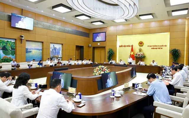 NA Standing Committee urges updated macro scenarios amid rising economic risks