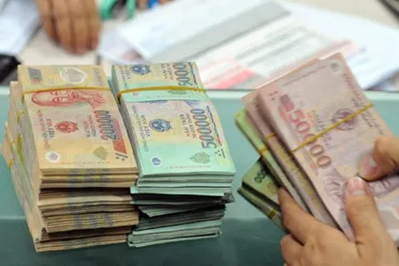 Lending picks up, HSBC says