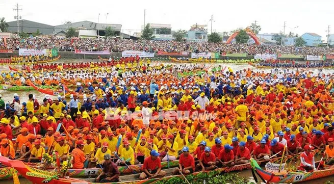 Khmer people prepare for moon worship festival