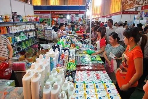 Vietnamese businesses showcase goods in Thailand