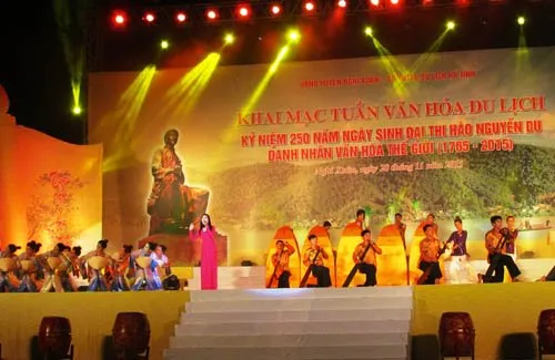 Ha Tinh kicks off Nguyen Du Culture and Tourism Week