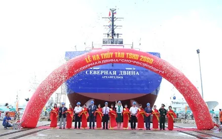 Russian dredger launched