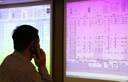 VN shares down for third day