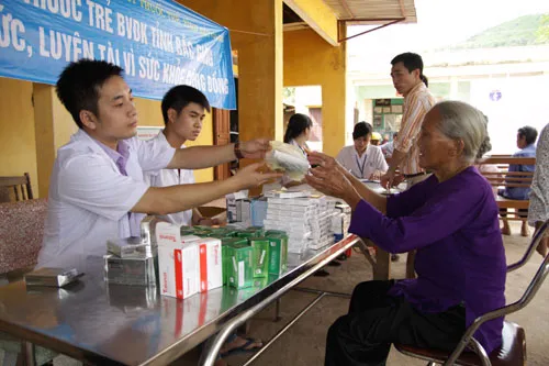 War invalids receive free medical examination & medicine