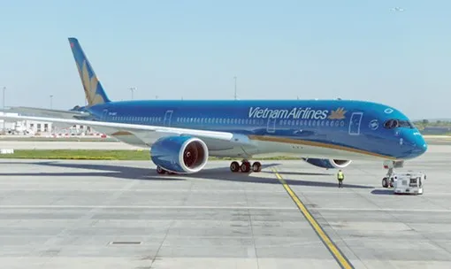 Vietnam Airlines' A350 takes off