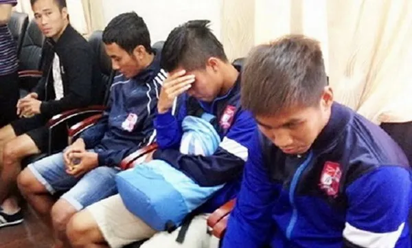 Lifetime soccer bans for 6 Vietnamese players