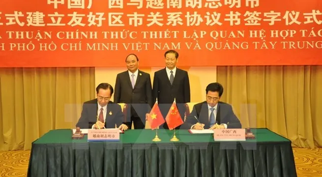 Vietnam localities to strengthen ties with China’s Guangxi