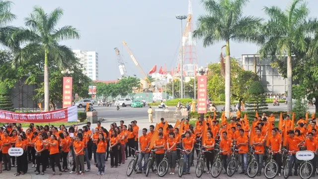 Hue responds to global campaign to end violence against women and children