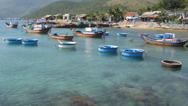 Support measures for protected marine areas in Vietnam