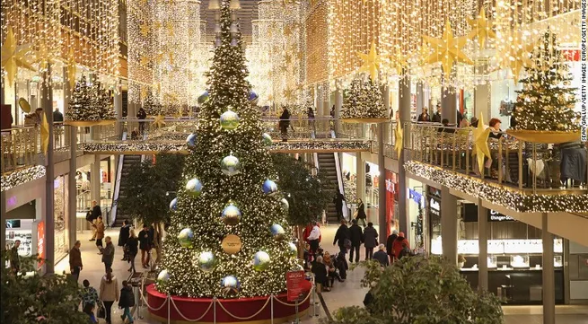 Vietnamese in Germany prepare for Christmas