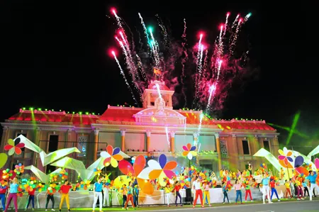 Nha Trang Sea Festival attracts 150,000 visitors