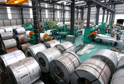 Imported steel hinders Vietnam steel industry