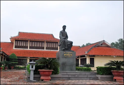 Ha Tinh Province holds literary seminar