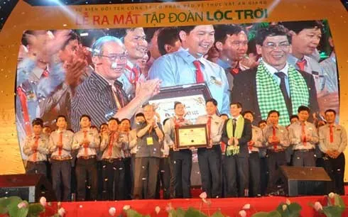 An Giang’s farmer task force sets Guinness Vietnam record