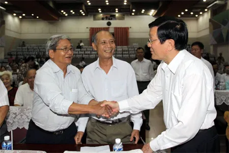 State President Sang meets with Ho Chi Minh City voters