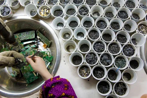 Vietnam steps up electronic waste recycling