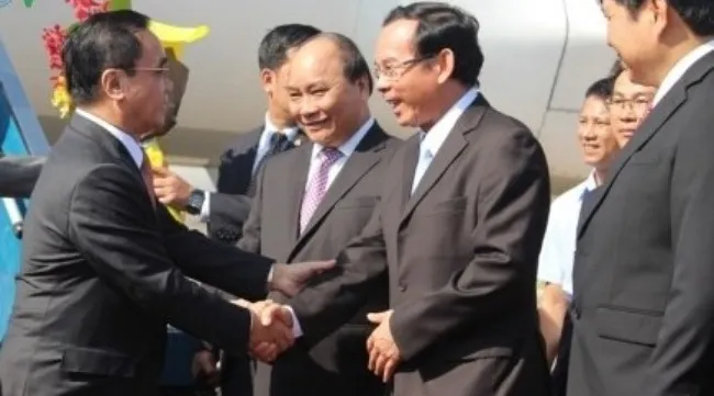 Lao prime minister begins Vietnam visit