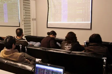 VN shares rise after two-day slump