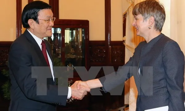 State President receives outgoing ambassadors