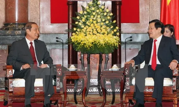State President greets Lao Presidential Official