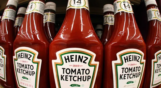 Heinz completes Kraft purchase, Buffett joins board