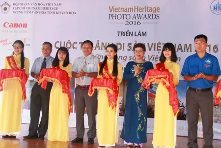 Vietnam heritage photo exhibition opens in Nha Trang