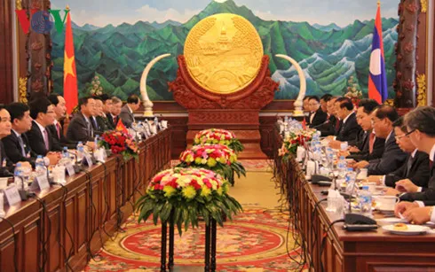 President Tran Dai Quang starts State visit to Laos