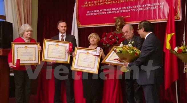 Russian reporters honoured with friendship medals