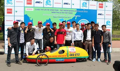 Students seek eco-driving solutions