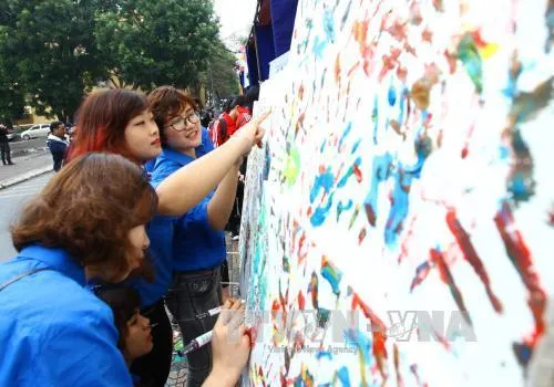 Earth Hour 2016 drive launched in Hanoi