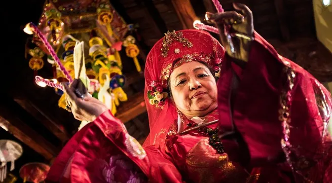 Vietnam’s spiritual singing bewitches international friends