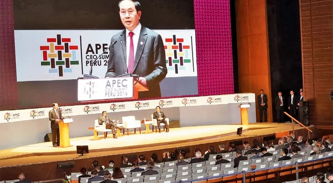 Vietnamese State President speaks at APEC CEO Summit 2016