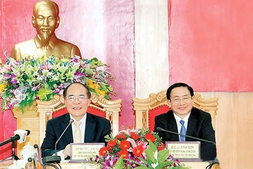 NA Chairman pays working visit to Ha Tinh
