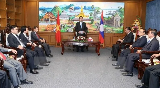 Vietnamese leader visits Champasak province of Laos