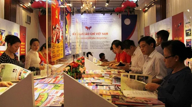 Vietnamese journalism expo kicks off in Laos