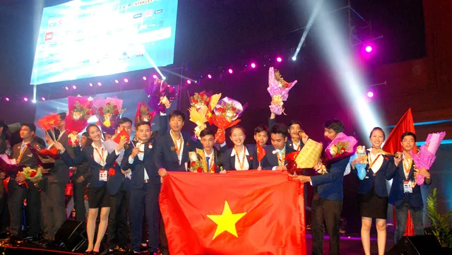 Vietnamese worker compete in ASEAN skills