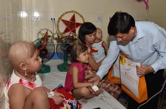 Child patients enjoy Moon Festival