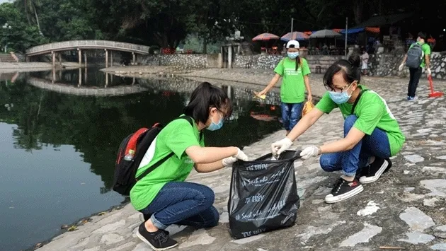 Hanoi promotes green campaigns