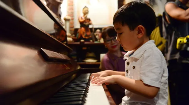 Young piano prodigy to perform at HCMC concert