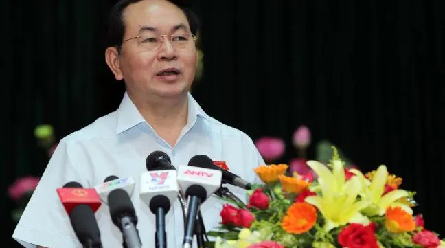 State president urges stronger fight against corruption