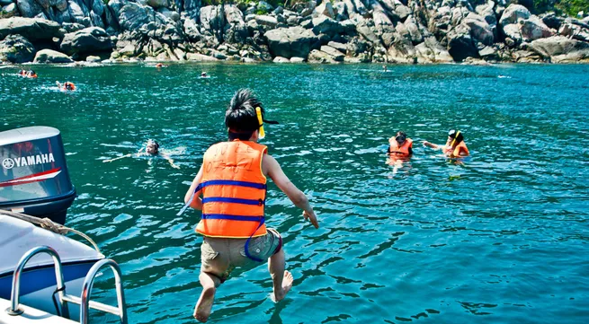 Protecting Cham Island coral