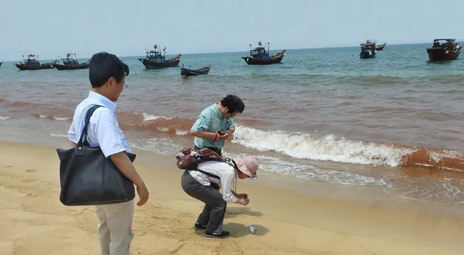 Unusually-coloured seawater seen in Quang Binh